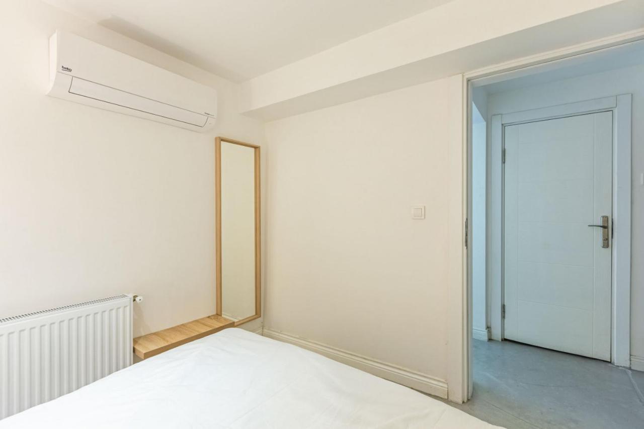 Excellent Flat With Lovely Backyard In Cihangir Istanbul Luaran gambar